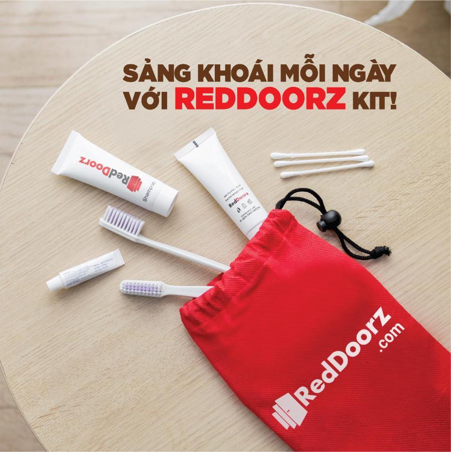 فندق Reddoorz @ Pham Ngu Lao Street 4 مدينة هوشي منه المظهر الخارجي الصورة
