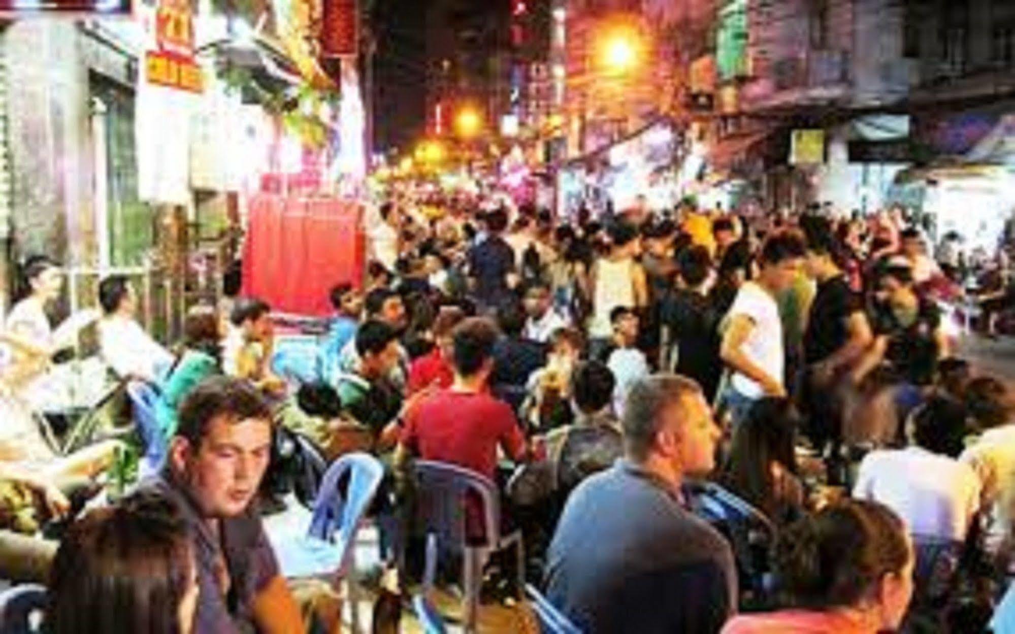فندق Reddoorz @ Pham Ngu Lao Street 4 مدينة هوشي منه المظهر الخارجي الصورة
